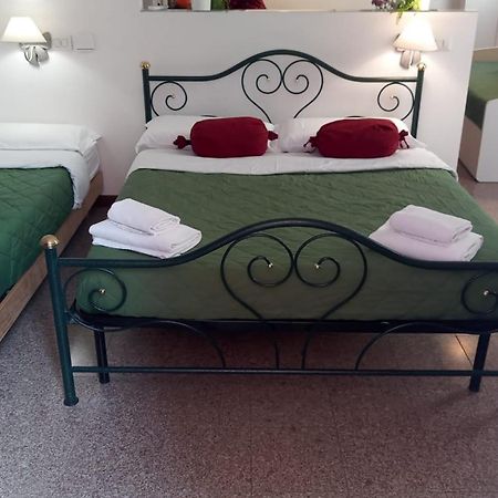 Marconi Rooms Loggia Delle Erbe Verona Exterior photo
