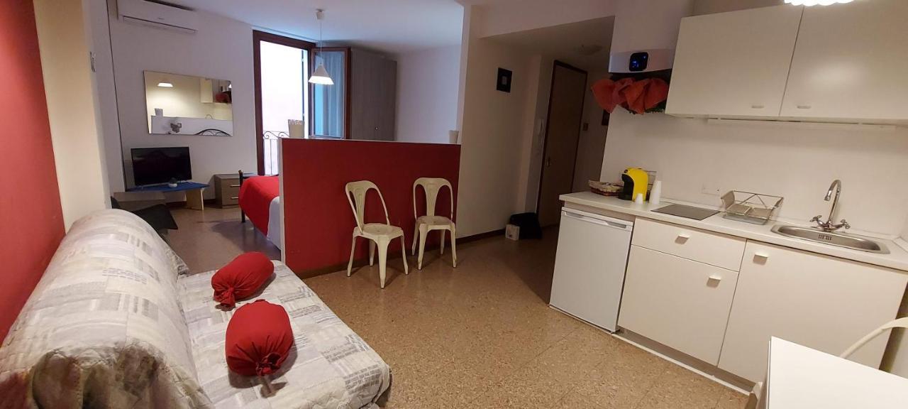 Marconi Rooms Loggia Delle Erbe Verona Exterior photo
