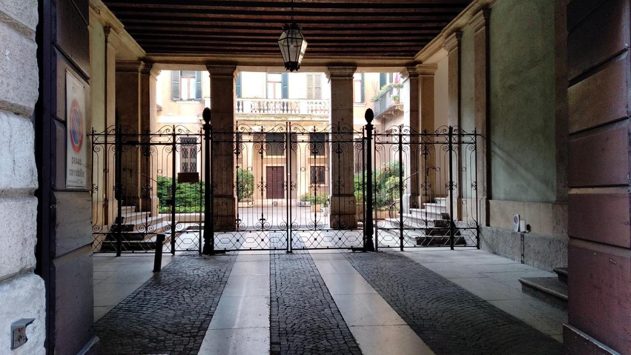 Marconi Rooms Loggia Delle Erbe Verona Exterior photo